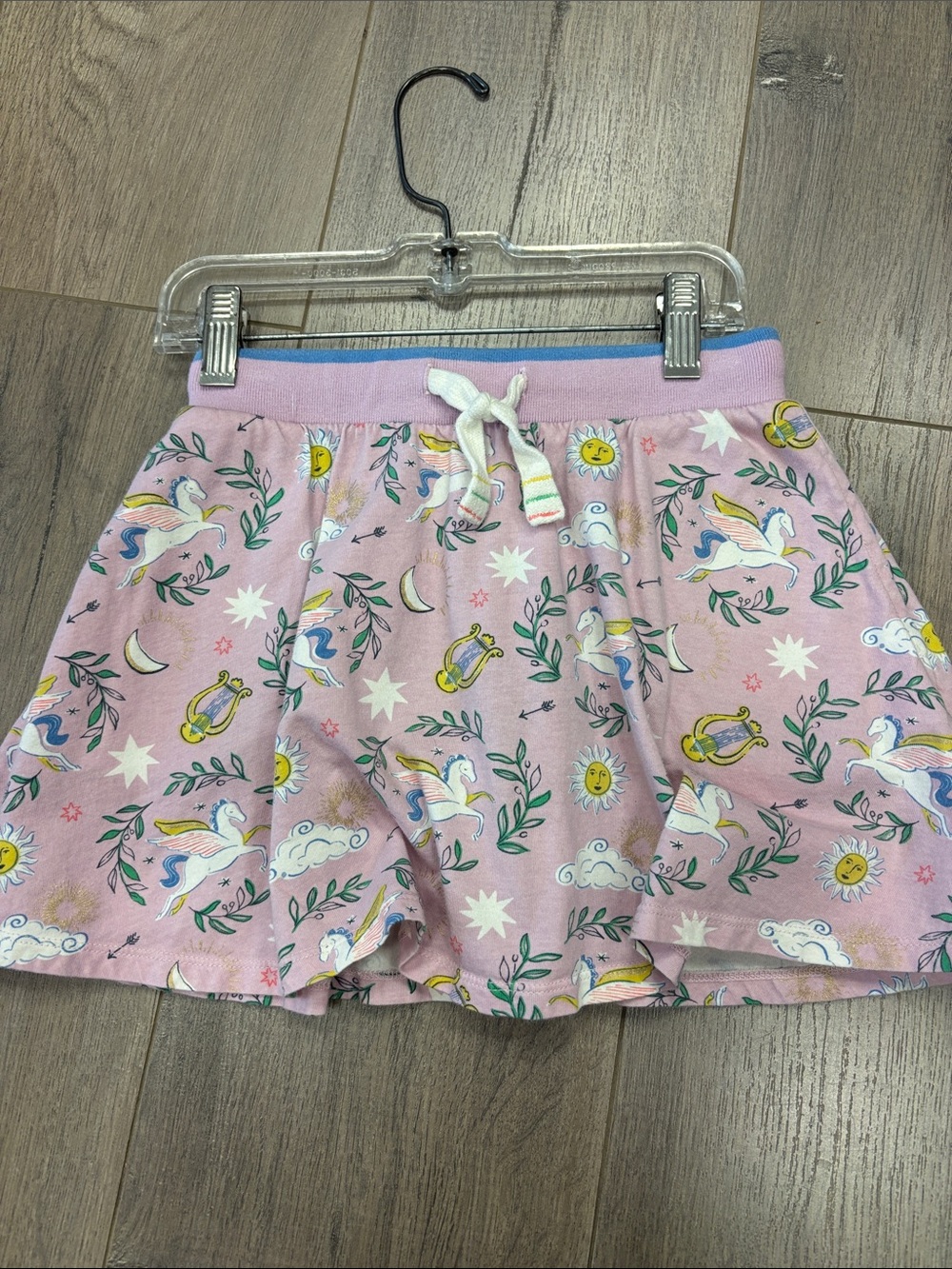 Boden Unicorn Print Drawstring Shorts